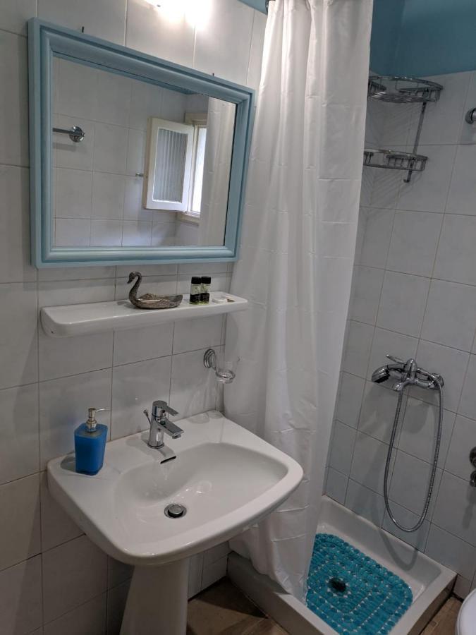 Helena'S Rooms Kassiopi Exteriör bild