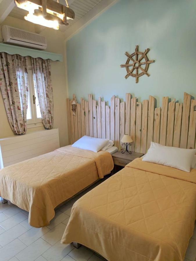 Helena'S Rooms Kassiopi Exteriör bild